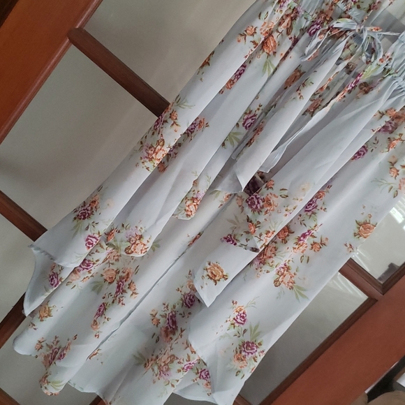 Sheer asymmetrical top - Picture 3 of 7